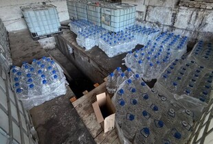 У Києві ліквідували два підпільні алкогольні виробництва: вилучено 50 тонн спирту