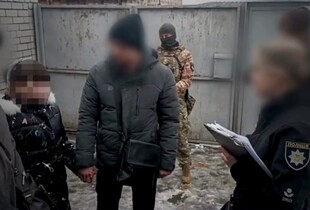 Морили голодом і садили на ланцюг: в Дніпрі викрили катування дітей у дитбудинку сімейного типу