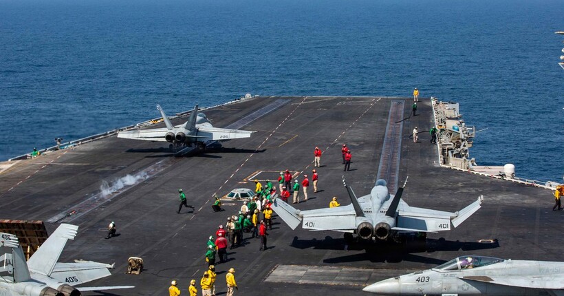 Іран заявив про удар по авіаносцю USS Abraham Lincoln: в США відреагували