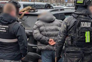 У Києві затримали військового тероборони, який вимагав $13 000 за службу в тилу