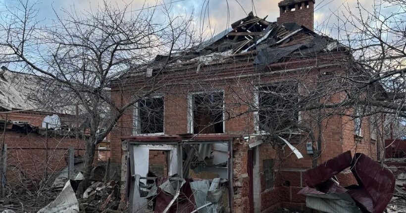 На Донеччині росіяни вбили двох людей, ще п'ятеро були поранені - ОВА