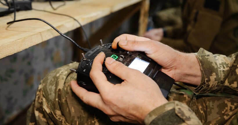 ЗСУ на Курщині знищили склад автомобільної техніки ворога (відео)