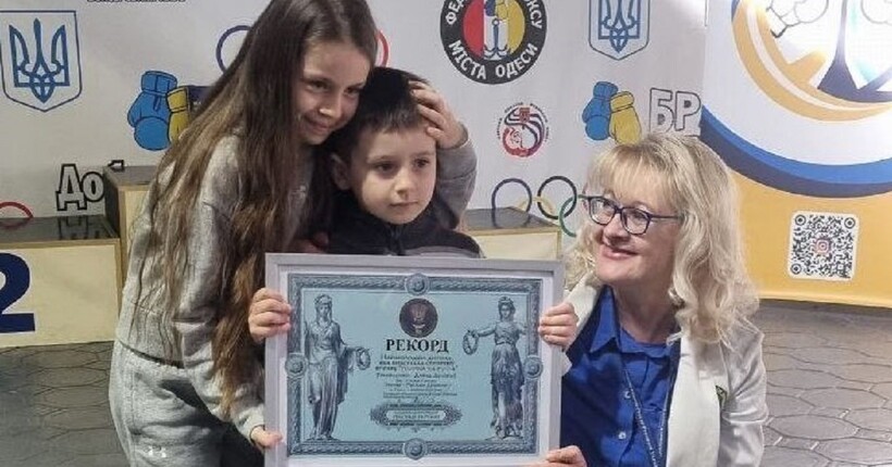 Чотирирічний Давид Дулогло з Одеси встановив рекорд України за кількістю присідань