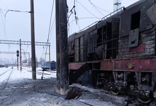 На Дніпропетровщині окупанти атакували дроном вантажний поїзд: постраждали двоє залізничників