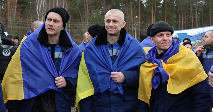 В СБУ показали ексклюзивне відео з обміну полонених