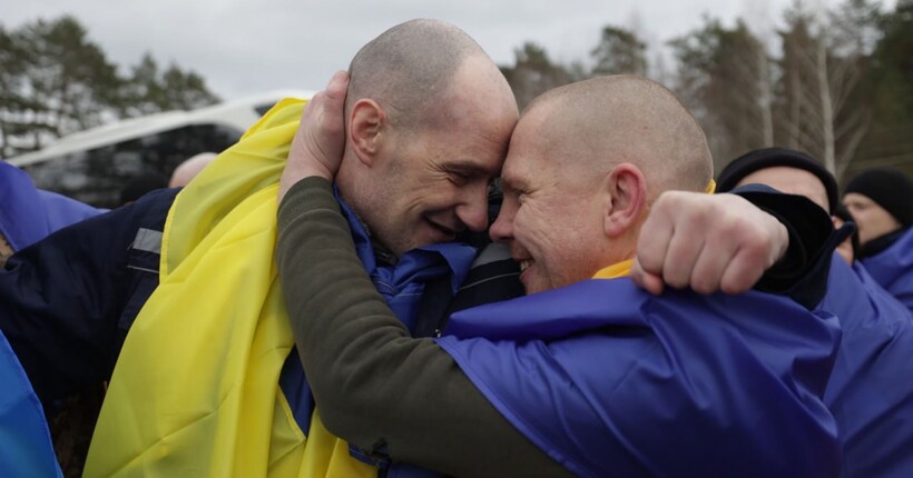 Наймолодшому 26, найстаршому 60: кого Україна повернула під час обміну 6 березня