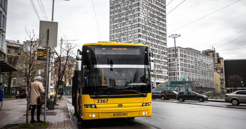 В центрі Києва 8 березня змінять маршрути автобусів і тролейбусів: повий перелік