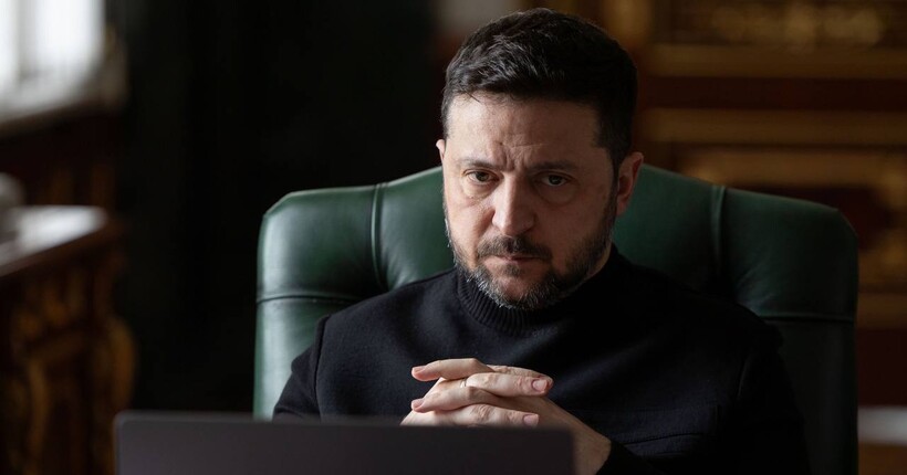 Зеленський і Макрон обговорили підтримку Києва, новий пакет санкцій проти рф та безпекову ситуацію