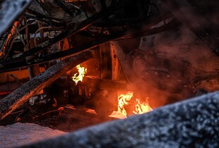 У Чернівецькій області майже 100 рятувальників ліквідували пожежі після обстрілу рф