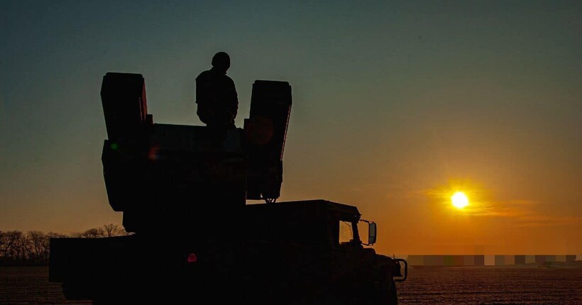 У російському Новгороді дрони атакували хімзавод 