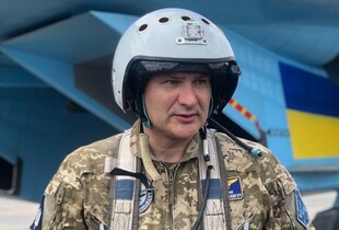 Загинув, виконуючи бойове завдання на літаку, Герой України Олександр Довгач