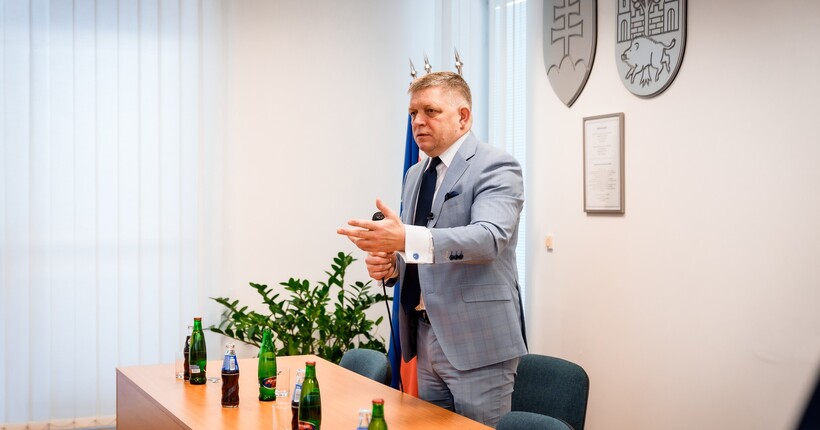 Фіцо пригрозив заблокувати €90 млрд кредит для України