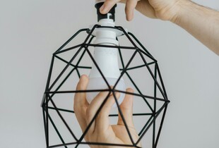 Зафіковані знеструмлення у п'яти областях після російських обстрілів - Міненерго