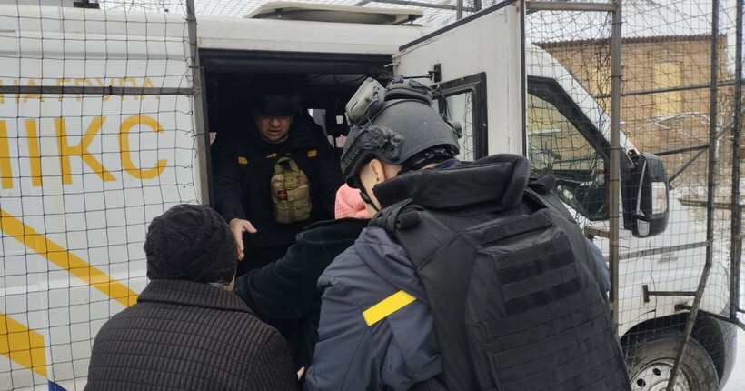 Російські FPV-дрони атакували евакуаційне авто ДСНС на Запоріжжі