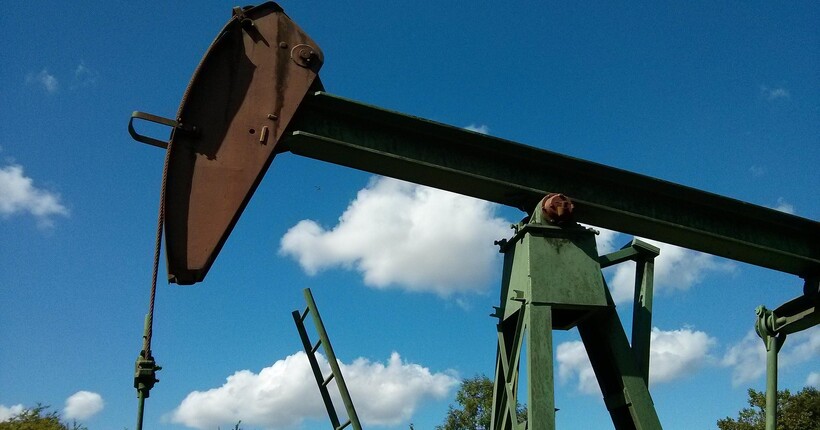 Brent знову по $100, навіть попри рекордне вивільнення 400 млн барелів резервів