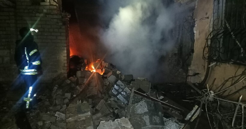 Російські окупанти обстріляли Краматорськ на Донеччині: пошкоджено пів сотні багатоповерхівок