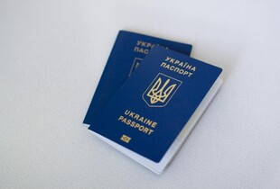 Українців у Молдові попередили про шахраїв, які продають продовження тимчасового захисту