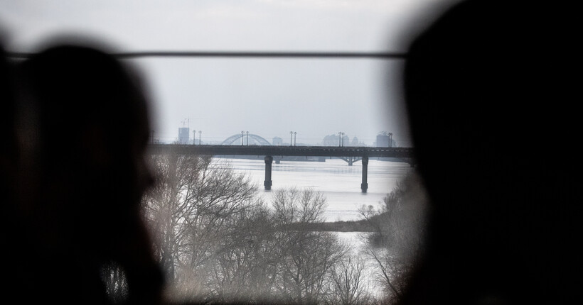 На вихідних у Києві обмежать рух низкою мостів і вулиць: повний перелік