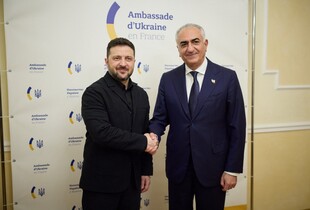 Зеленський у Парижі провів переговори зі спадкоємним принцом Ірану