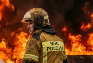 Дрони атакували нафтобазу у Краснодраському краї: виникла масштабна пожежа (відео)