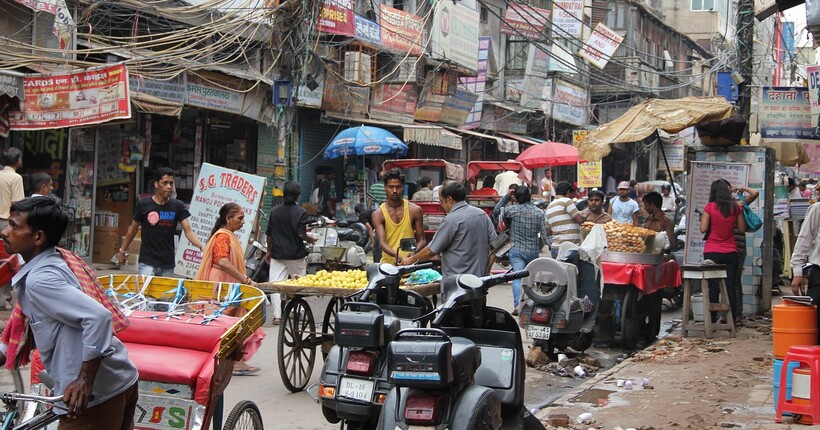 Енергокриза в Азії: в Індії нема газу для крематоріїв, в Пакистані скоротили робочий тиждень