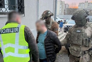 Посадовець районного ТЦК на Івано-Франківщині вимагав з військовозобов'язаних $2000 за зняття з 