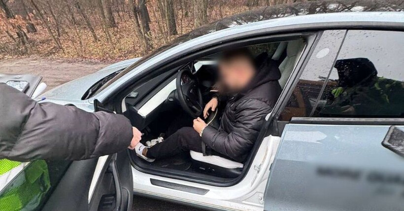 Столичні правоохоронці викрили криптопіраміду: поліція затримала одного з організаторів 