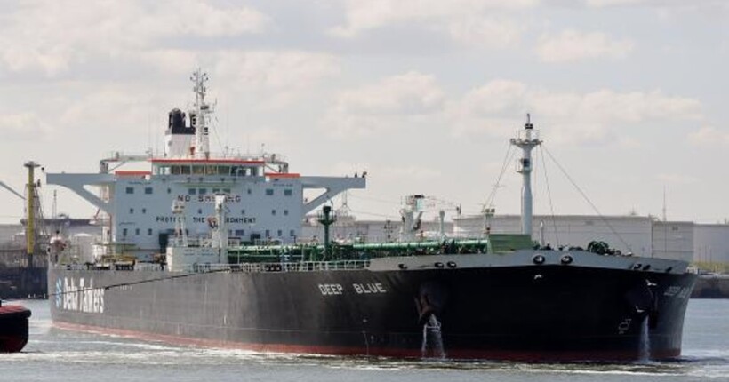 США тимчасово дозволили продаж іранської нафти: на ринок виведуть 140 млн барелів