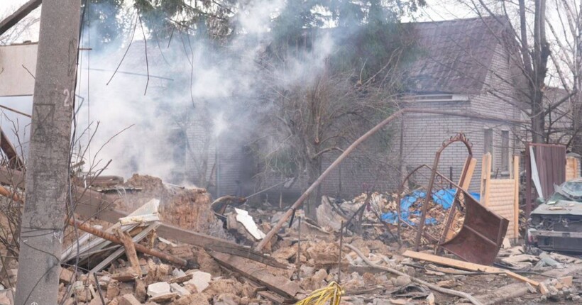 Удар по житловому будинку в Запоріжжі: загинуло подружжя, двоє дівчат поранено