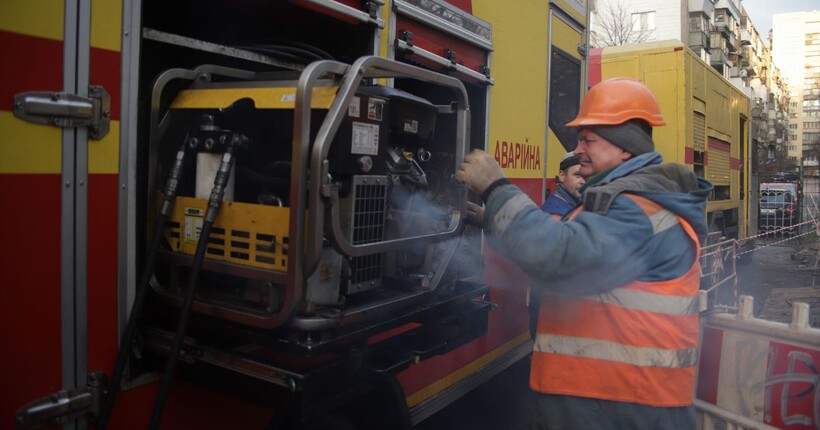 Частина Києва залишилась без світла та тепла: яка причина