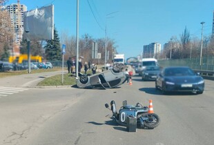 У Києві п'яний водій Chevrolet збив скутериста: у 18-річного хлопця зламані обидві ноги