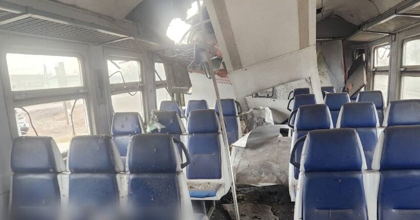 Ворожий FPV-дрон вдарив по електропотягу на Харківщині: є загиблий