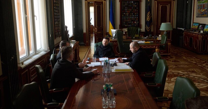 Зеленський заслухав доповідь делегації про переговори у США: подробиці