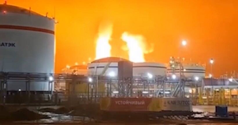 Удари по нафтовій галузі рф: уражено енергетичне підприємство в Ленінградській області