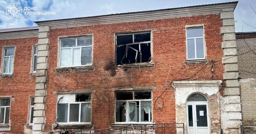 Росіяни вдарили по лікарні на Харківщині: троє людей постраждало