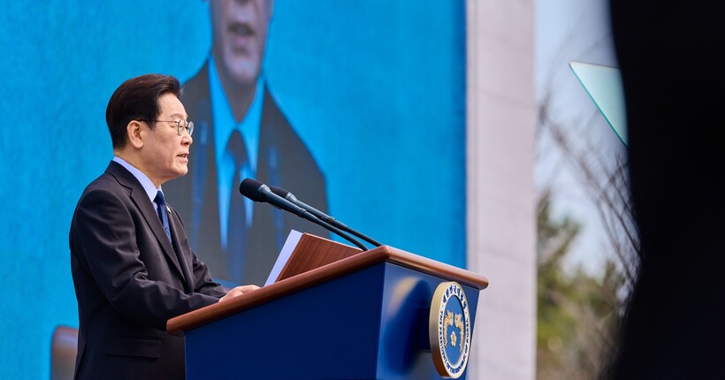 У Південній Кореї держслужбовцям обмежили використання автомобілями