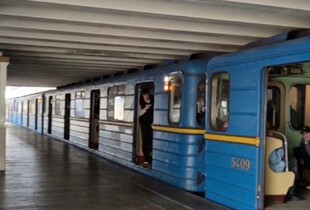 Перебої зі світлом в Києві: на лівому березі стоїть метро