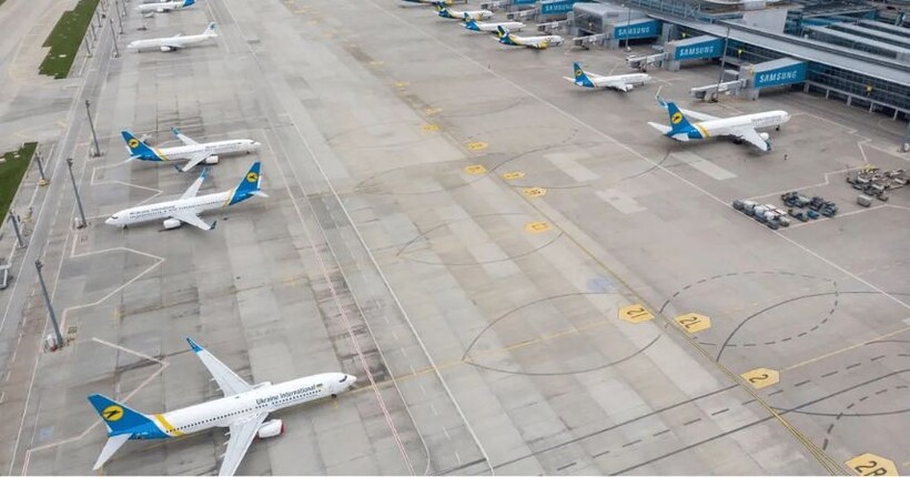 Коли відновлять авіаперельоти в Україні: пояснення експерта