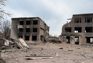 Удар по Слов’янську: пошкоджено пологовий і будинки, зруйновано навчальний заклад
