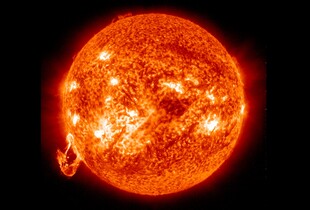 На Сонці стався найпотужніший спалах за два місяці: чи зачепить Землю