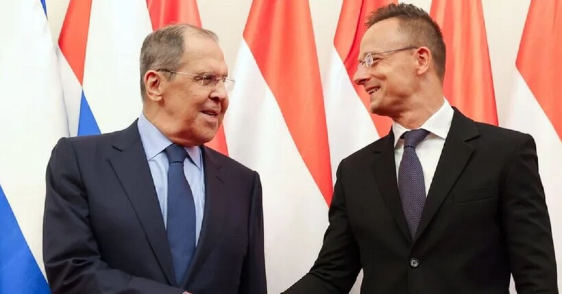 ЗМІ злили розмову Сіярто і Лаврова: говорили про зняття санкцій із олігархів рф