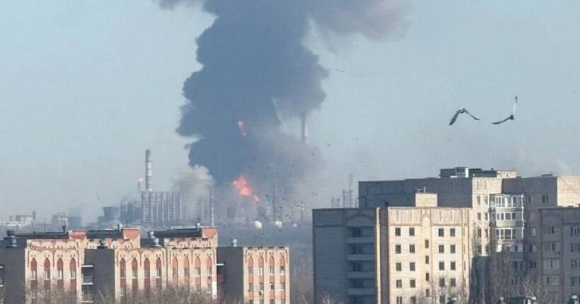 У Татарстані стався потужний вибух на хімзаводі (фото)