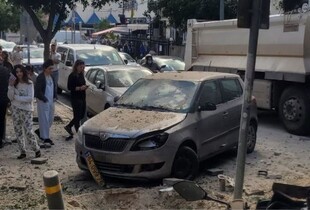 Уламки іранської касетної ракети впали поряд з посольством України в Ізраїлі