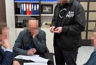 На Львівщині місцевий депутат організував незаконну вирубку лісу на понад 100 млн грн