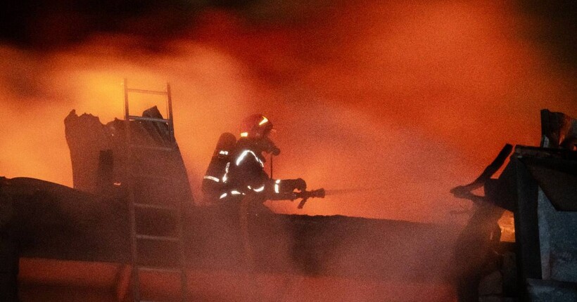 Ворог атакував промислові об'єкти на Полтавщині: виникли пожежі