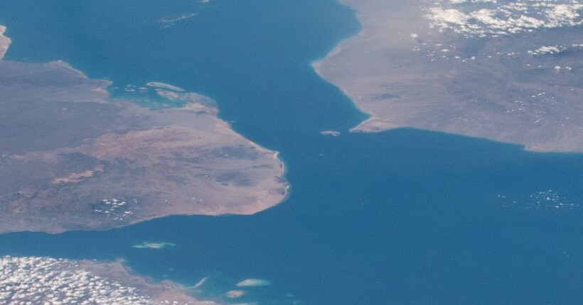 Іран погрожує заблокувати другу стратегічну протоку - Баб-ель-Мандеб