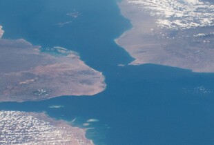 Іран погрожує заблокувати другу стратегічну протоку - Баб-ель-Мандеб