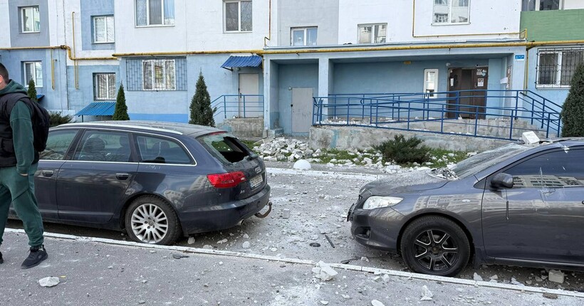 росія атакувала Харків: БпЛА влучив у дах багатоповерхівки (відео)