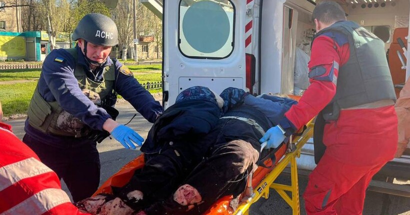 Зеленський відреагував на удар рф по Нікополю і закликав розблокувати 20-й пакет санкцій