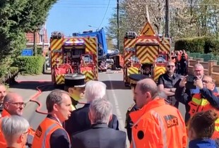 У Франції швидкісний поїзд з 350 пасажирами зіткнувся з вантажівкою: загинув машиніст